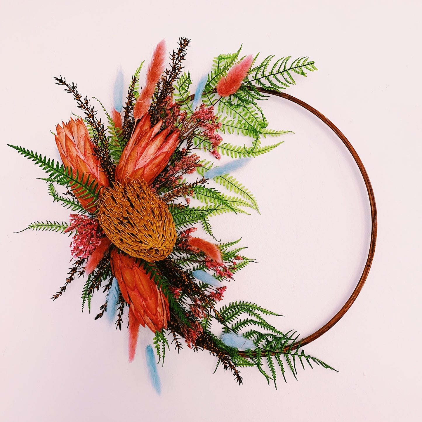 Dried wreath (for local delivery)